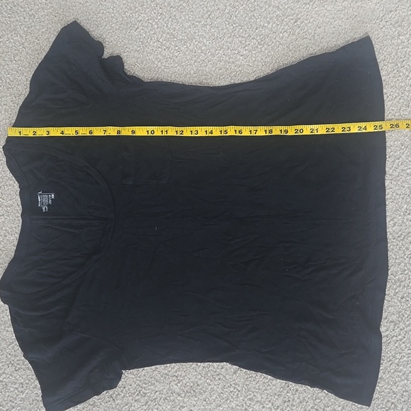 Old Navy Black Pocket Short Sleeved T-Shirt Size Large - Picture 5 of 5